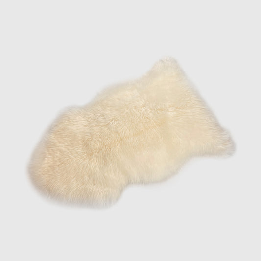 The Mood Charlie Sheepskin Single Pelt Rug, Champagne